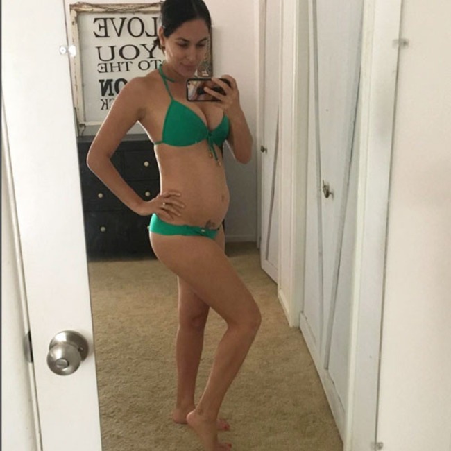 Brie Bella, Instagram